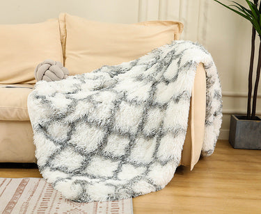 Warm & Fluffy Throw Blanket with Faux Fur